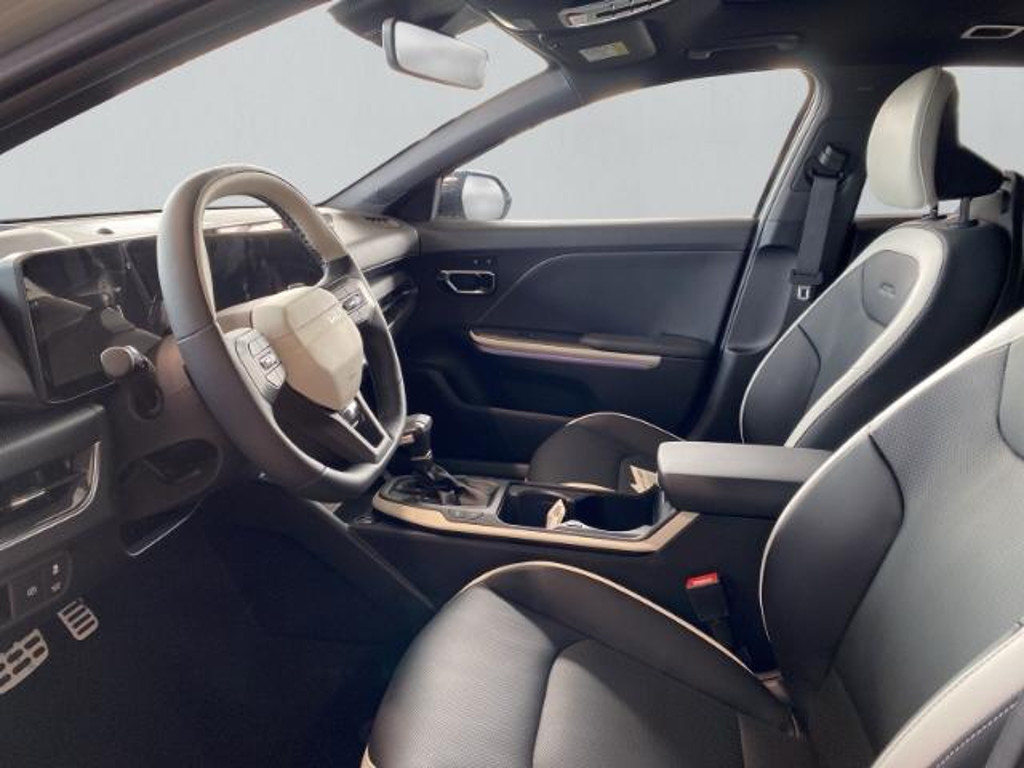 Kia K4
