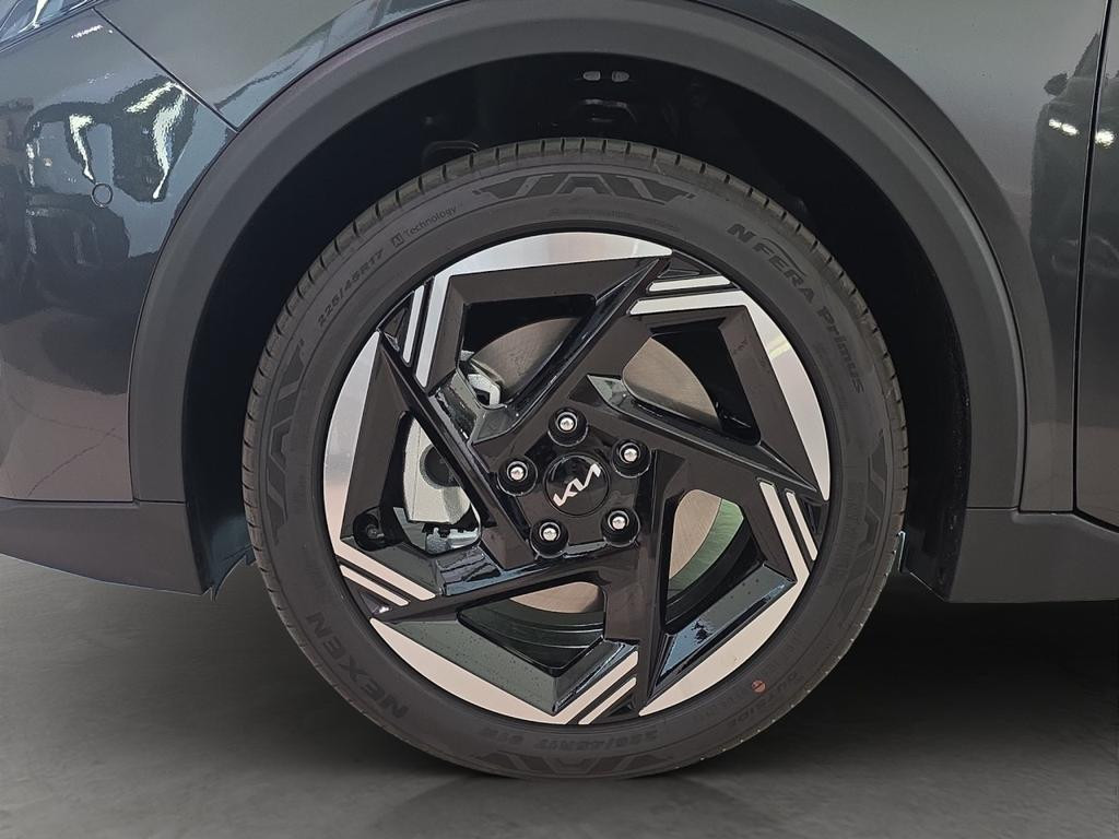 Kia K4