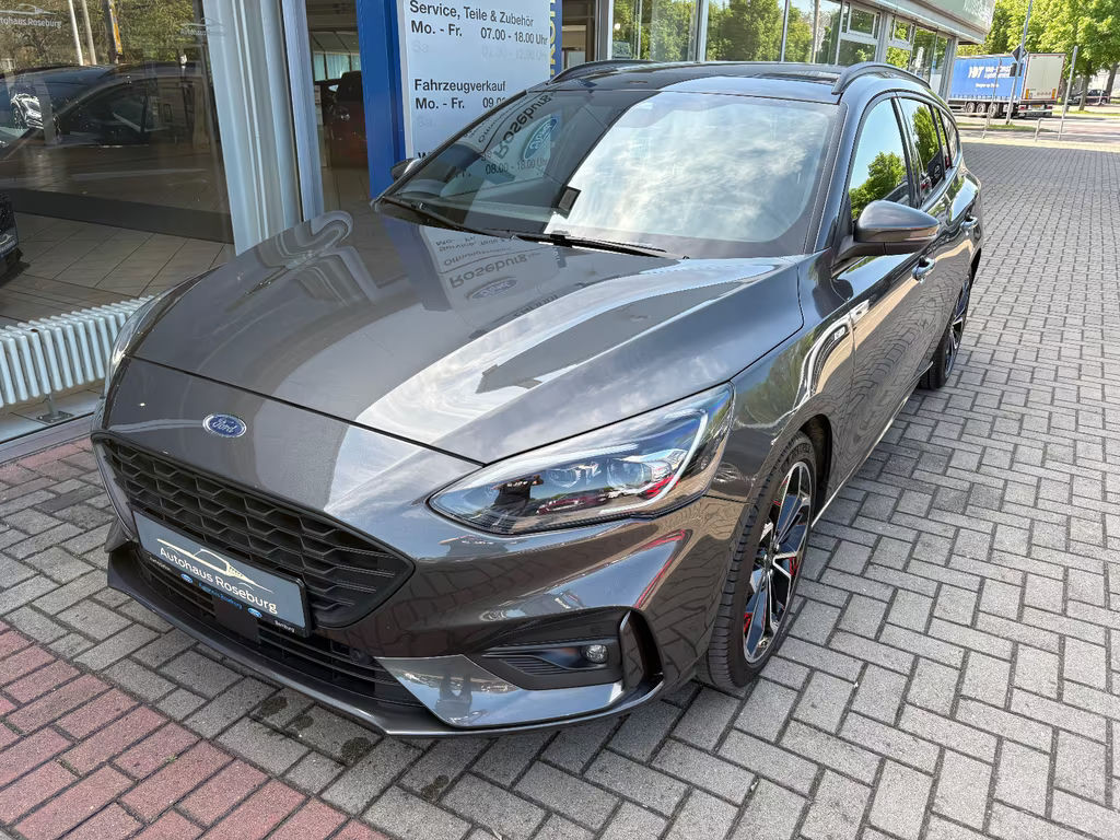 Ford Focus Wagon ST Line