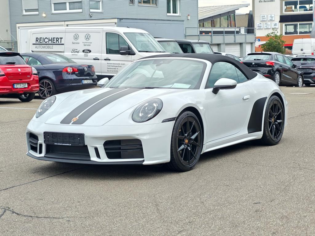 Porsche 911 992 Carrera Cabriolet