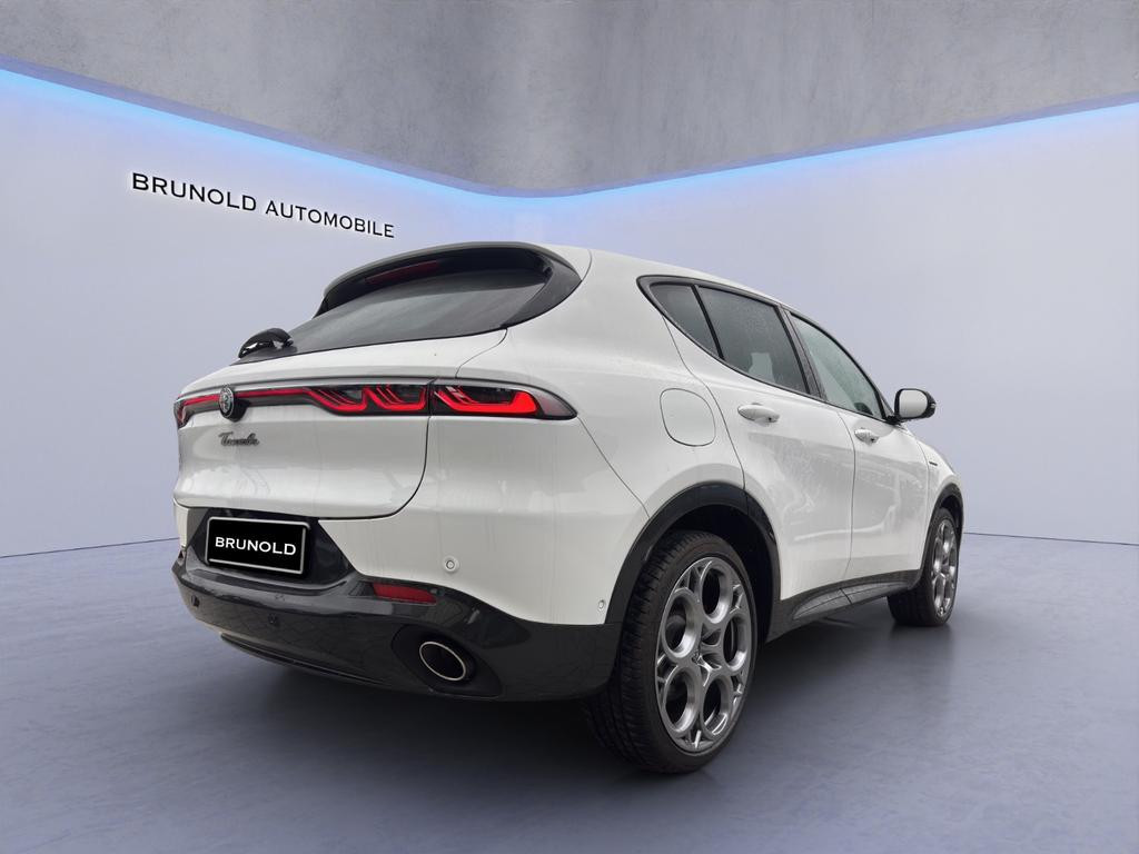 Alfa Romeo Junior Ibrida
