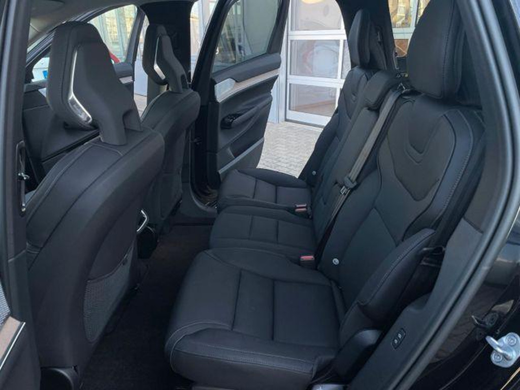 Volvo EX90