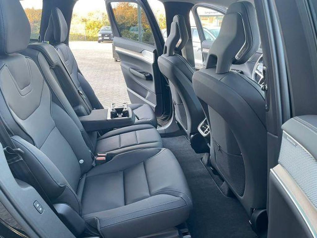 Volvo EX90