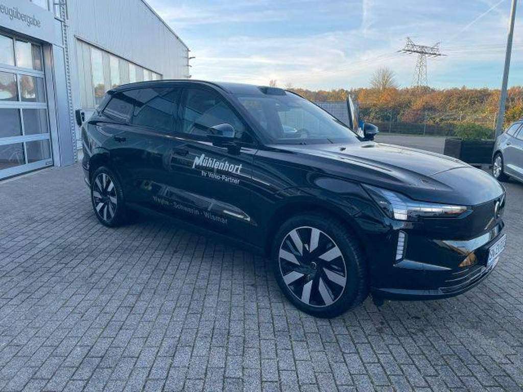 Volvo EX90