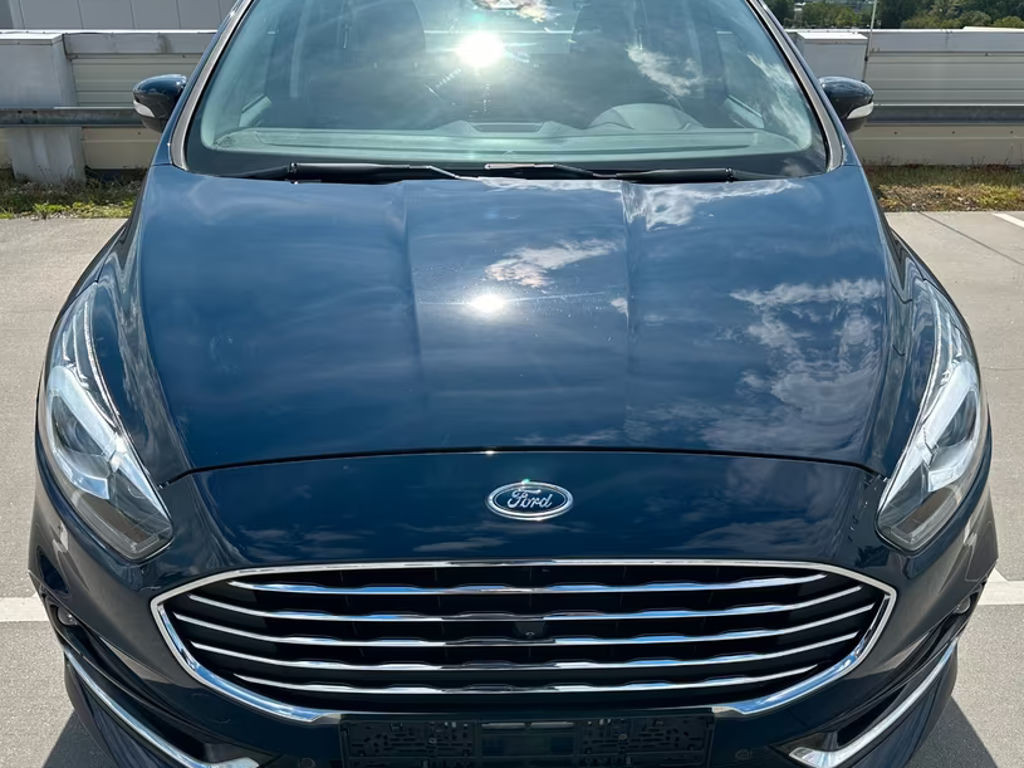 Ford S-Max Titanium