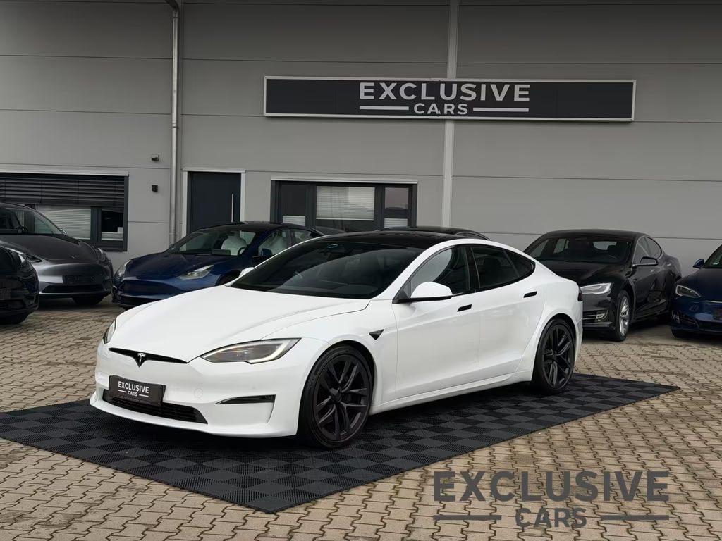 Tesla Model S Plaid