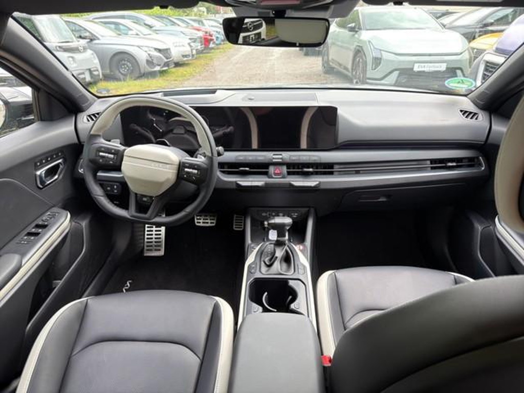 Kia K4