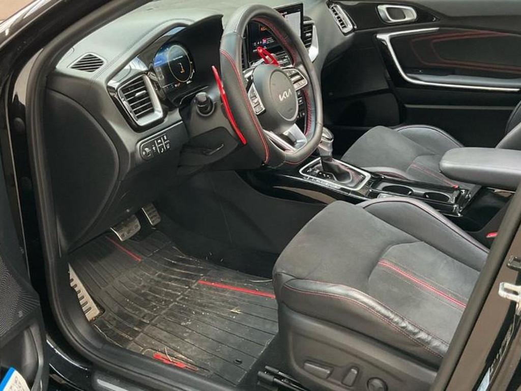 Kia ProCeed