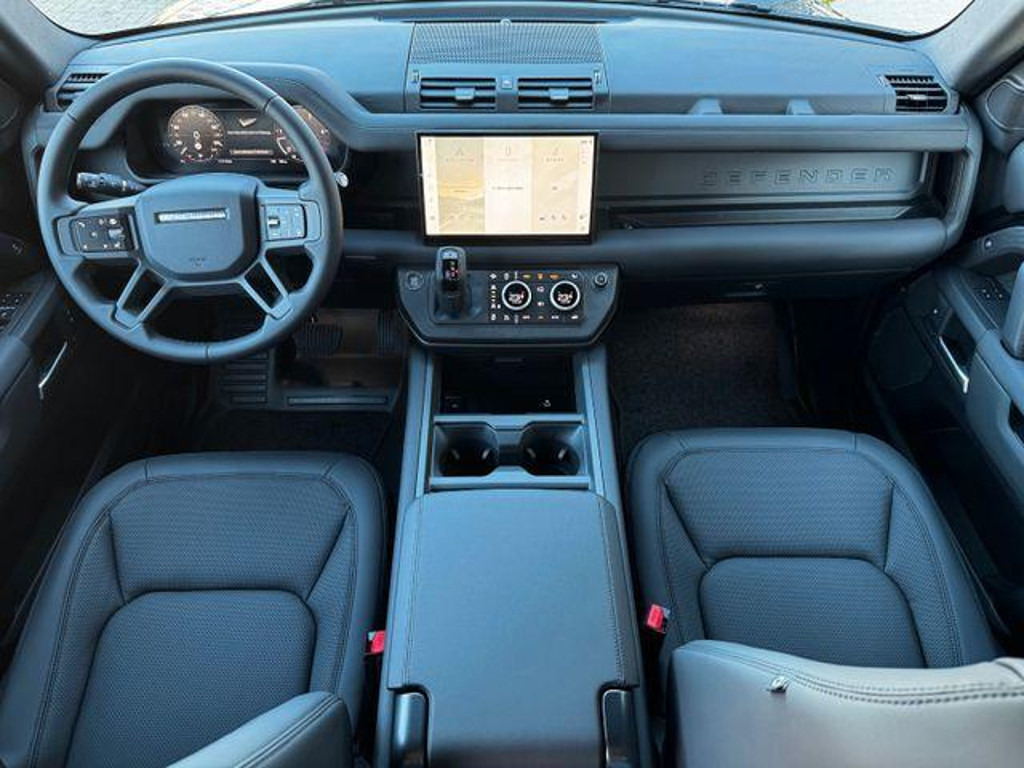 Land Rover Defender Dynamic SE 3.0