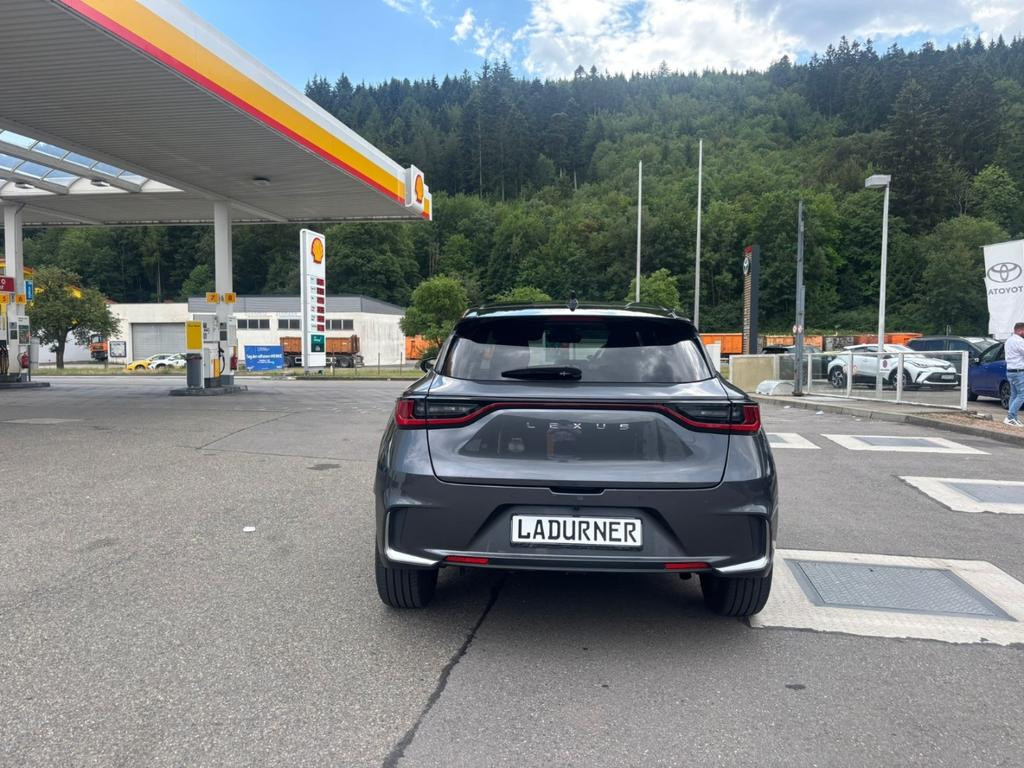 Lexus LBX