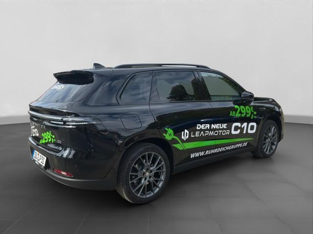 Leapmotor C10