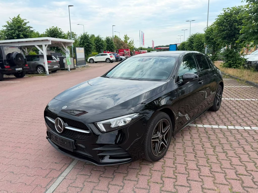 Mercedes-Benz A-Klasse A 250 AMG Line A 250 e