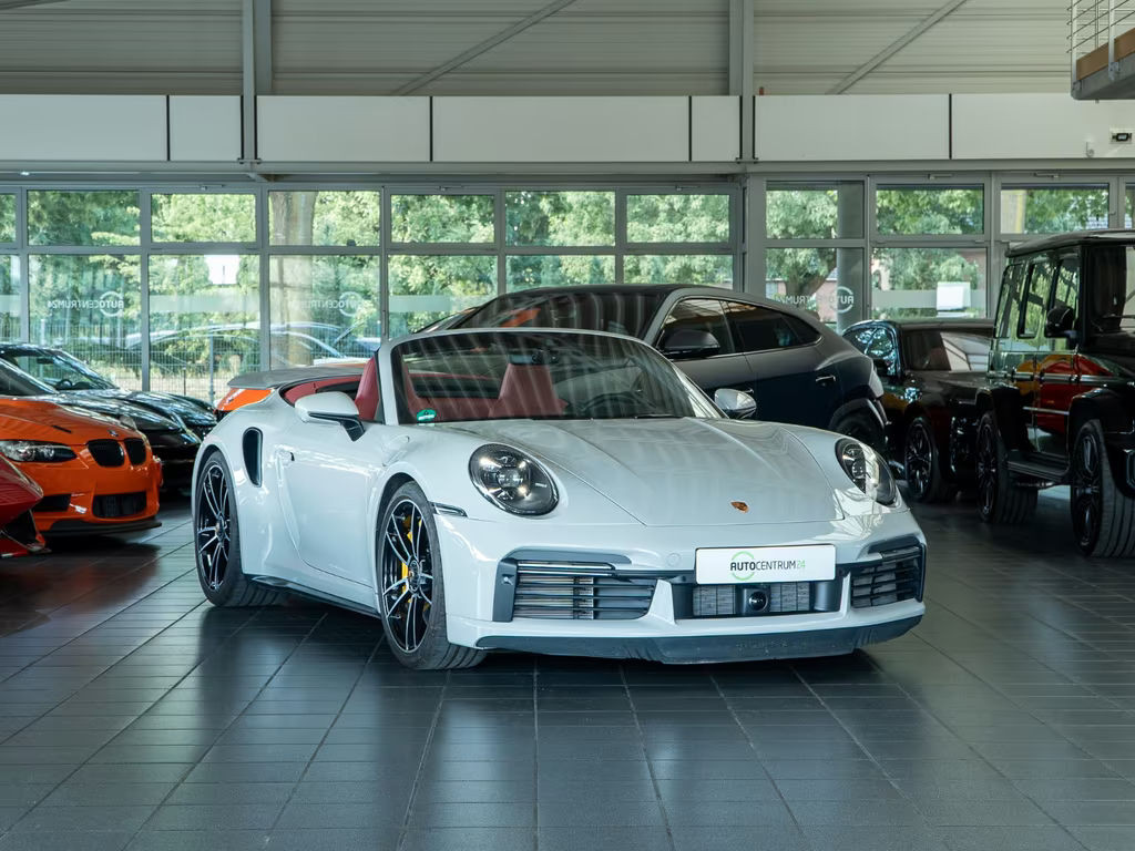 Porsche 911 Turbo 992 Cabriolet