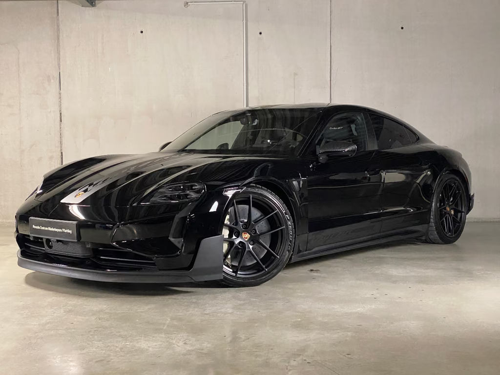 Porsche Taycan Turbo