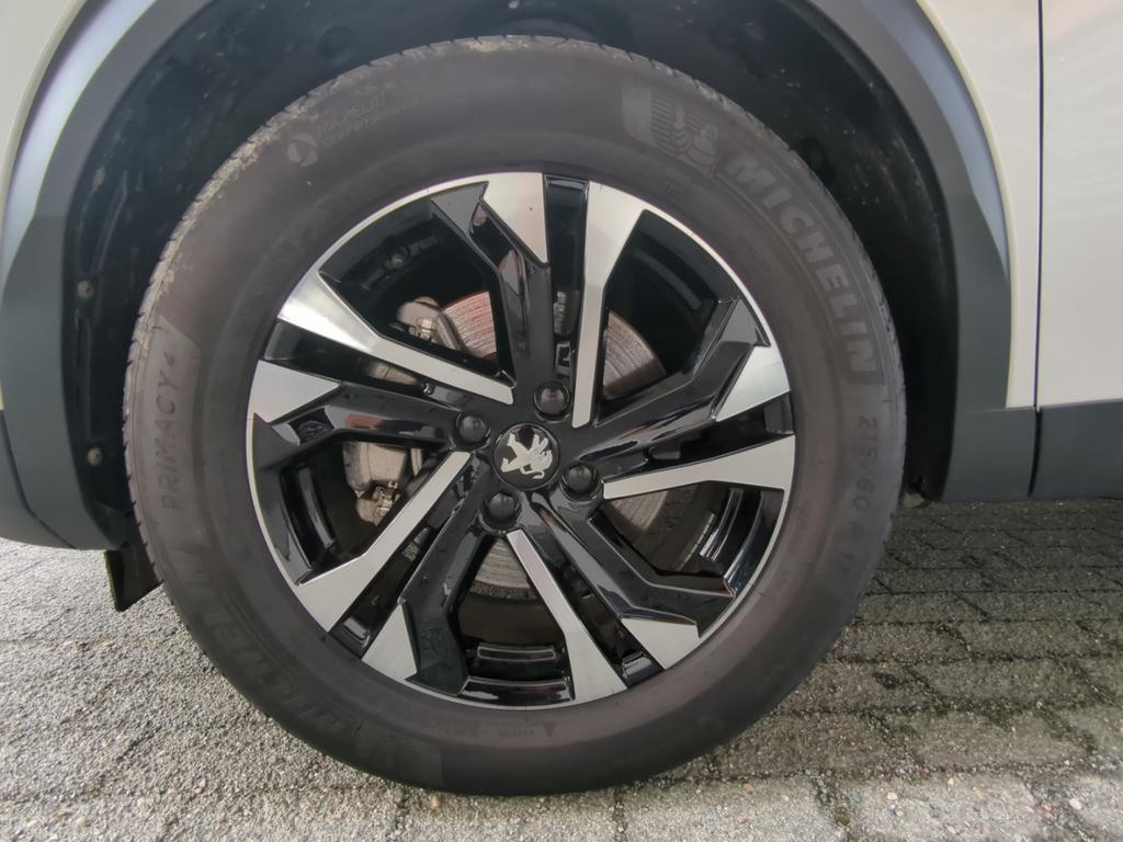 Peugeot e-2008