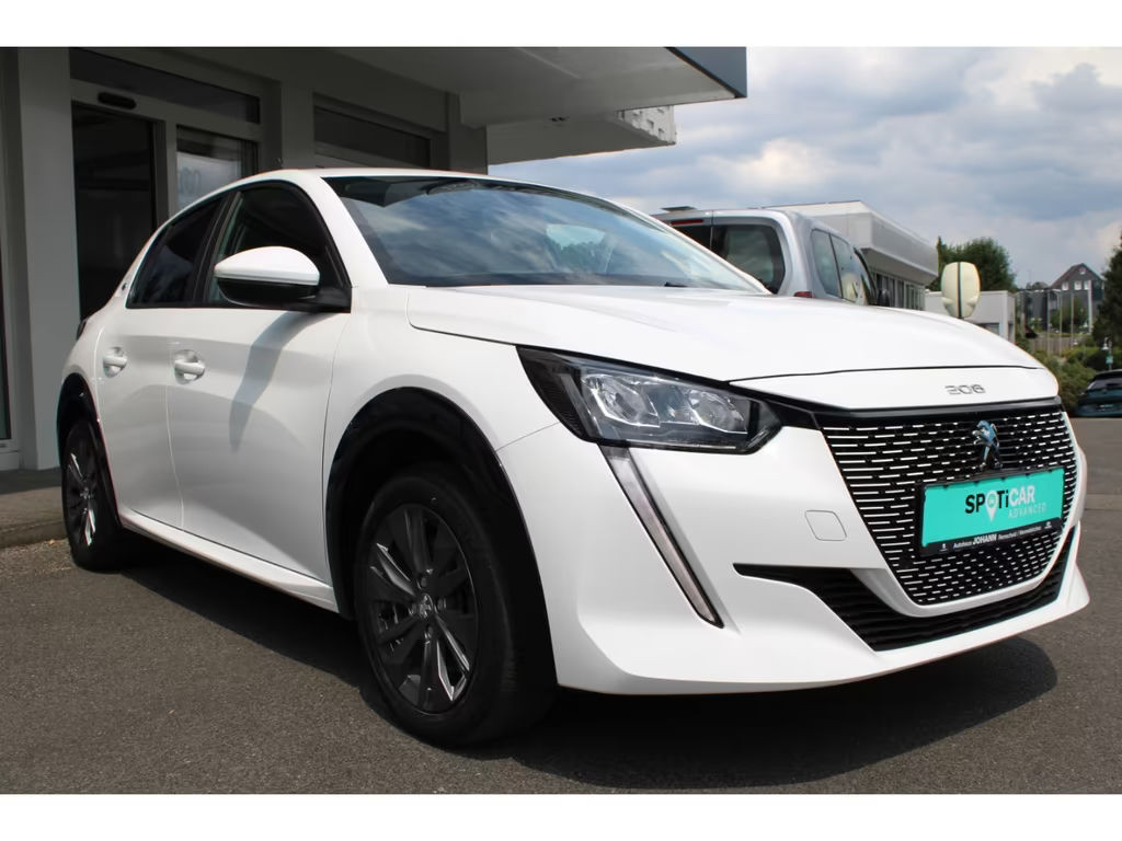 Peugeot e-208