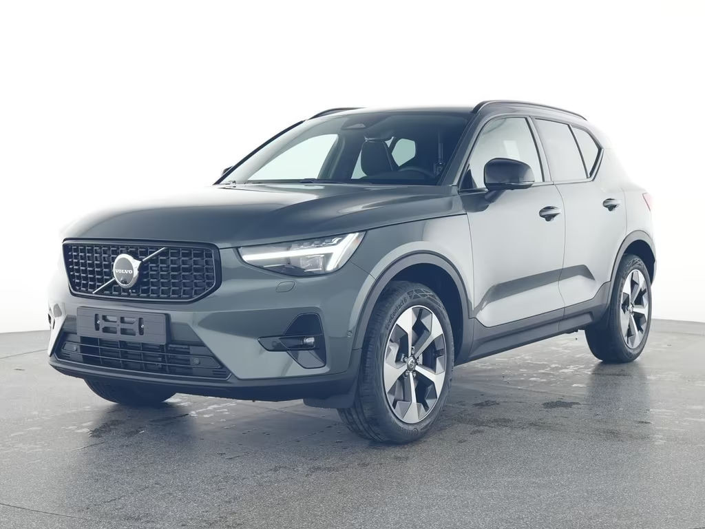 Volvo XC40 Plus Dark