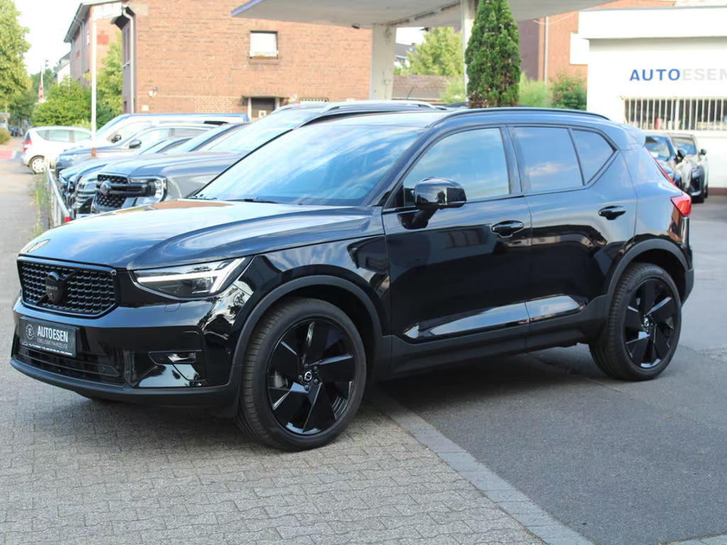 Volvo XC40 Black Edition+360°KAMERA+20ZOLL+MEMORY+H&K