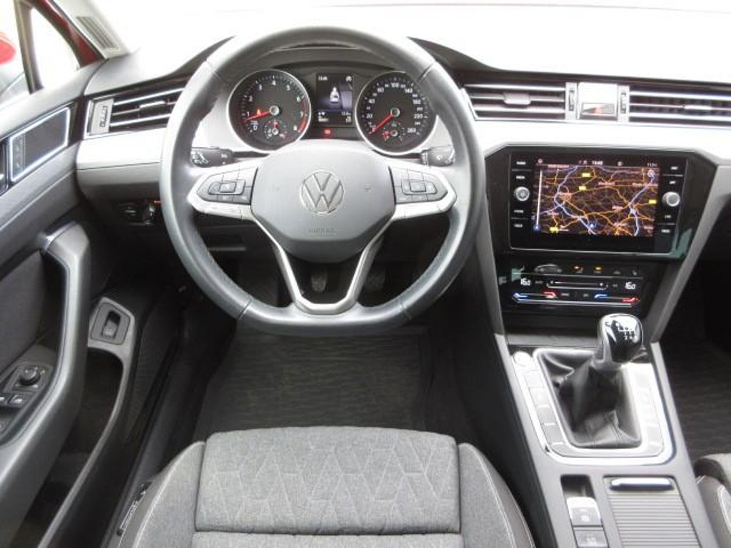 Volkswagen Passat Variant IQ.Drive