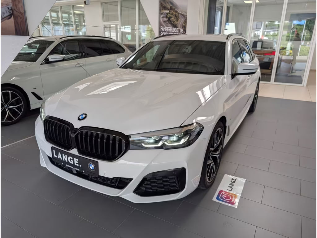 BMW 5 Serie 520 M-Sport xDrive Touring 520d