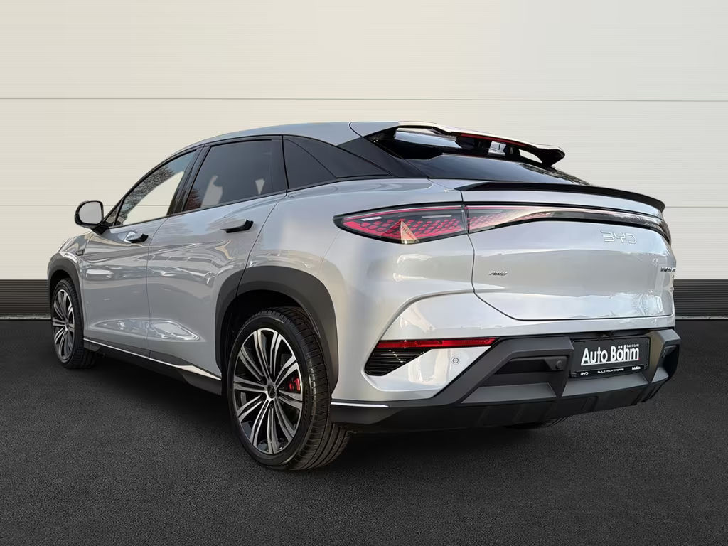 BYD Sealion 7