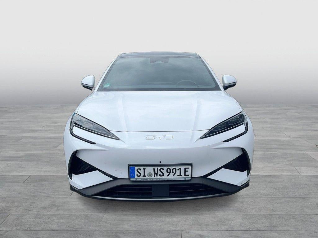 BYD Sealion 7