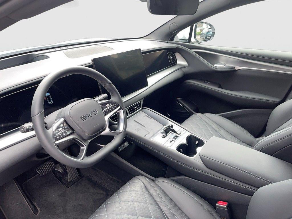 BYD Sealion 7
