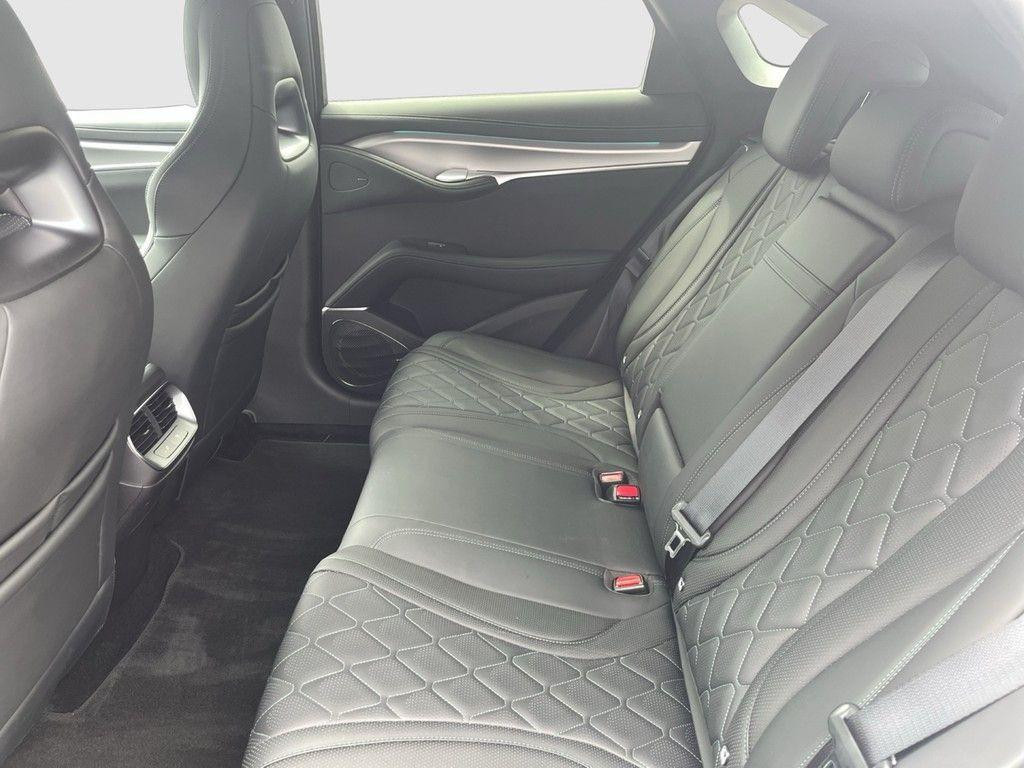 BYD Sealion 7