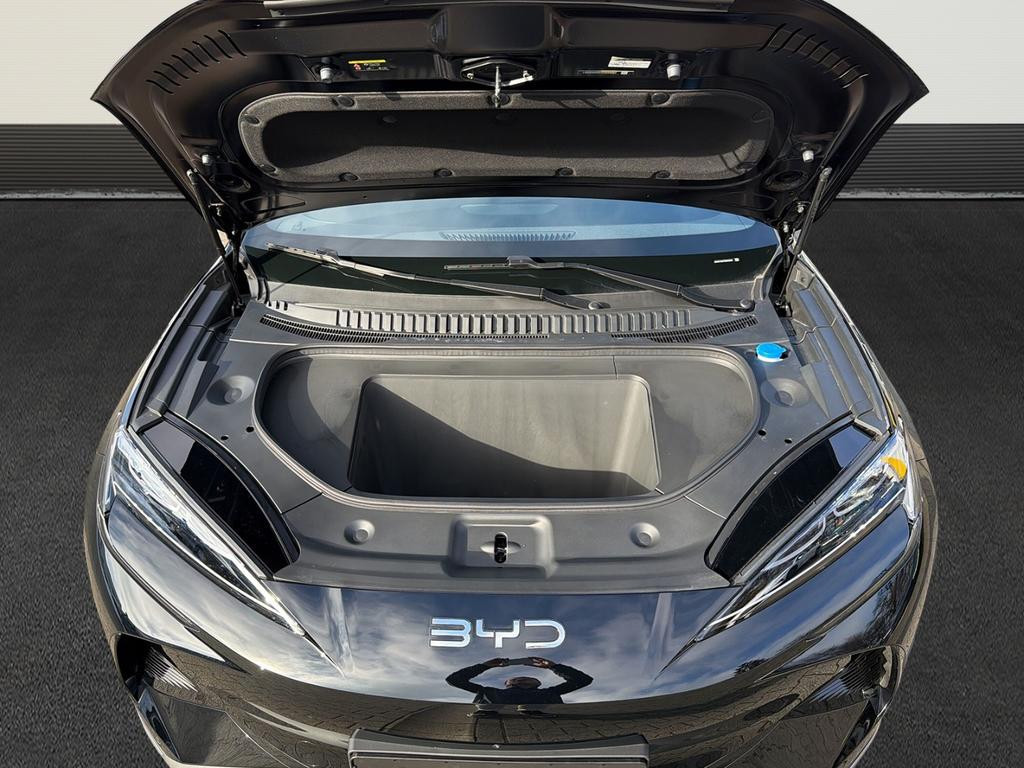 BYD Sealion 7