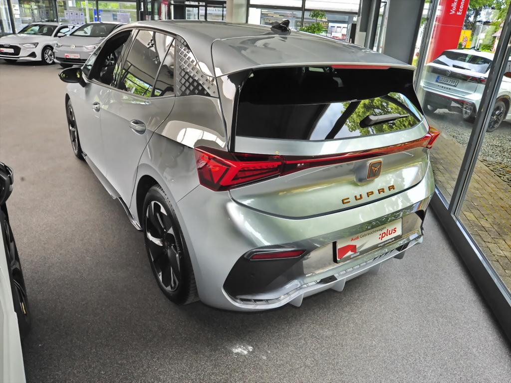 Cupra Born Nav HuD Wärmepumpe 360° ACC SHZ