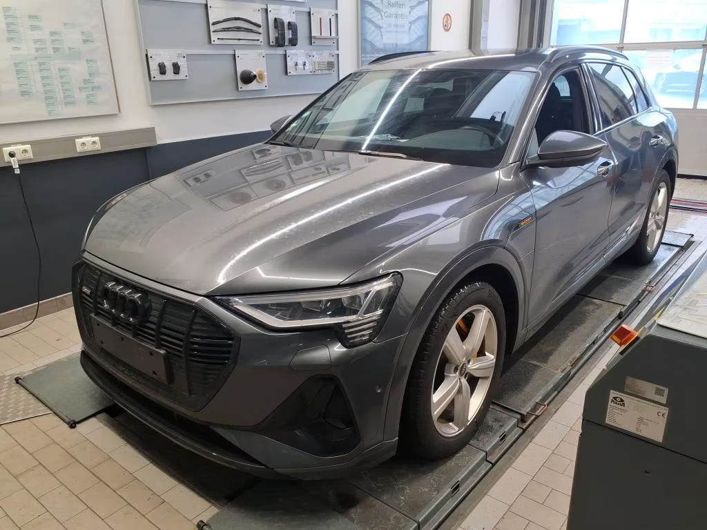 Audi e-tron S-Line 55
