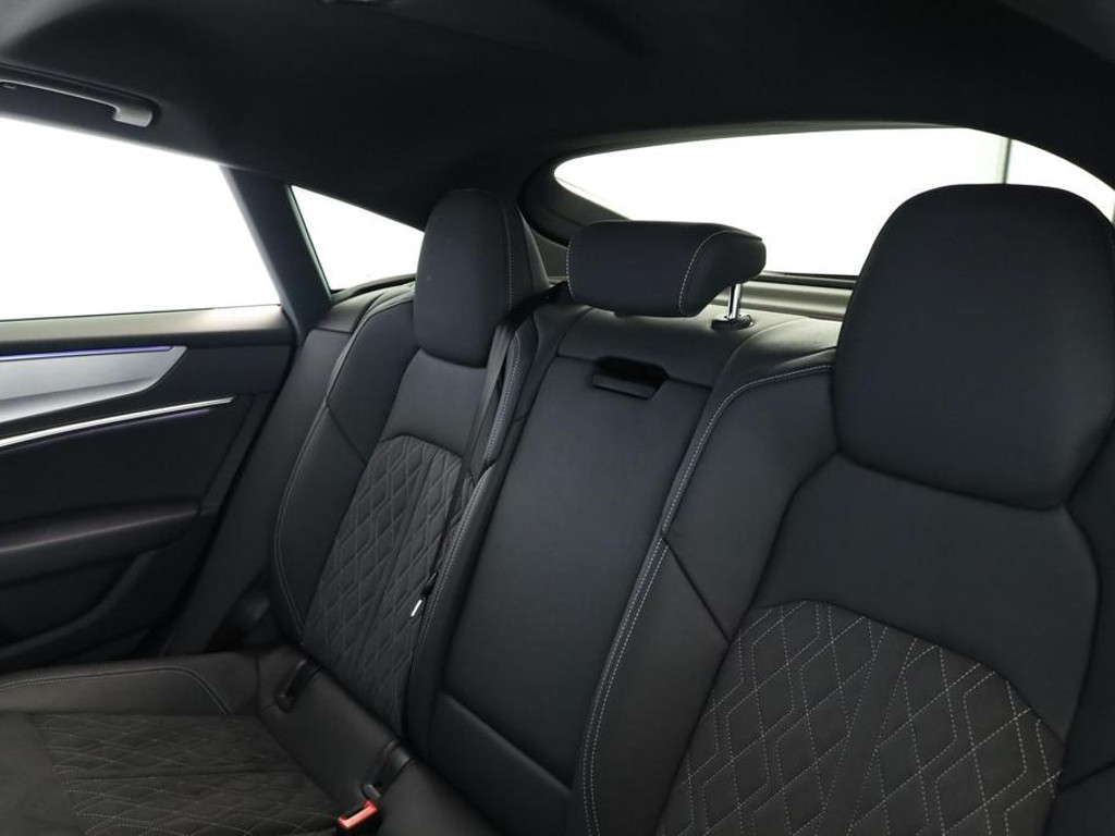 Audi S7