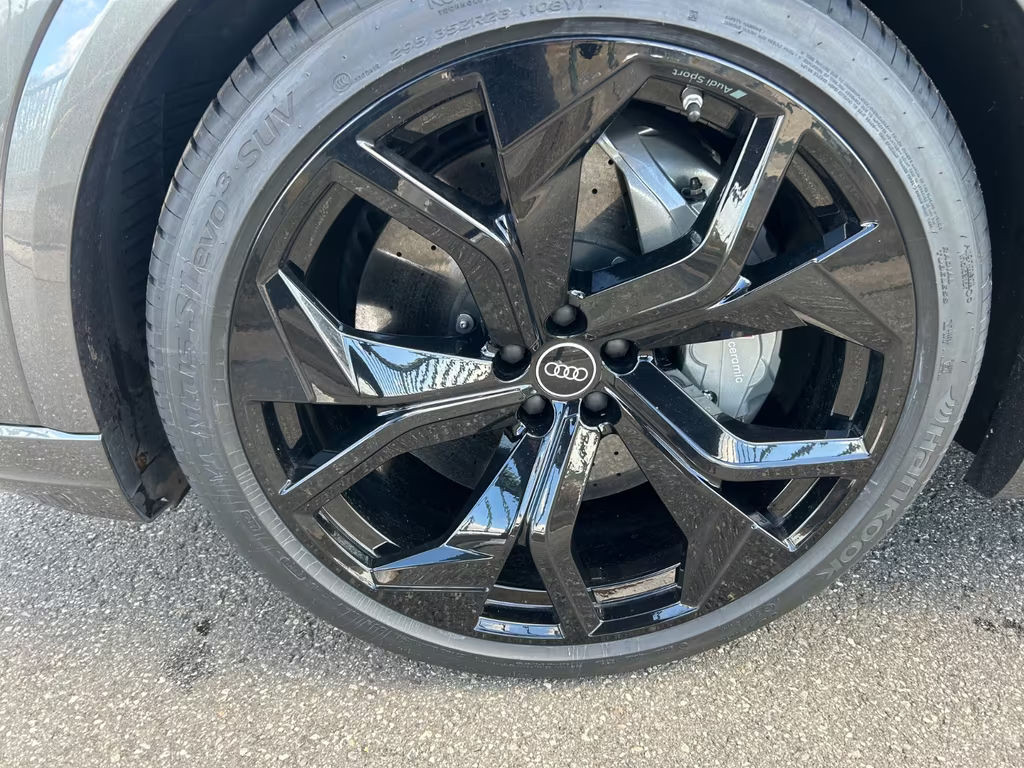 Audi RS Q8