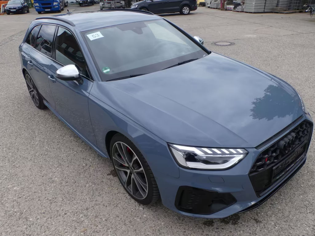 Audi S4