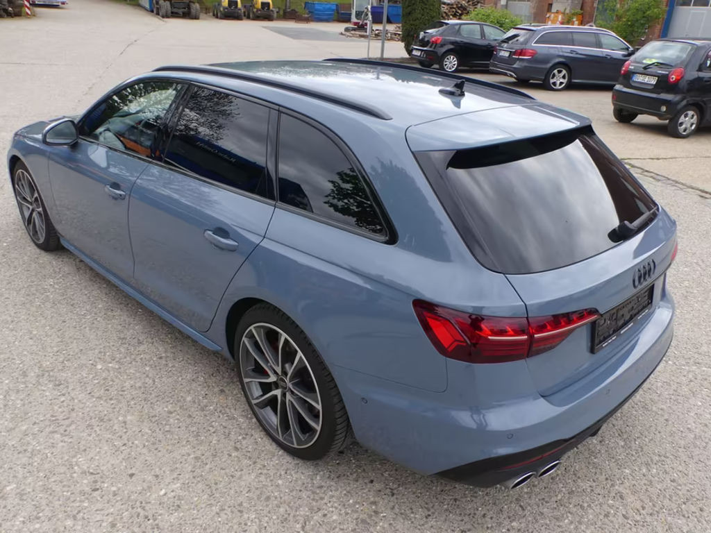 Audi S4