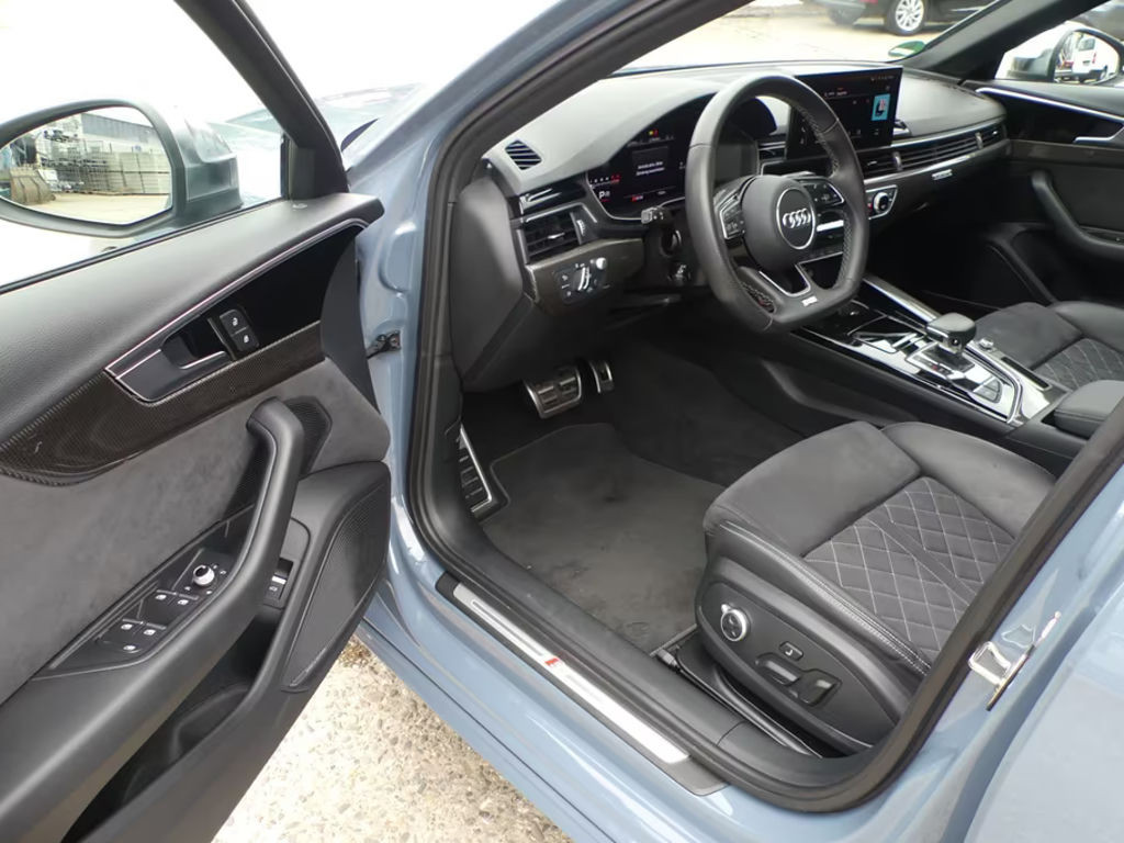 Audi S4