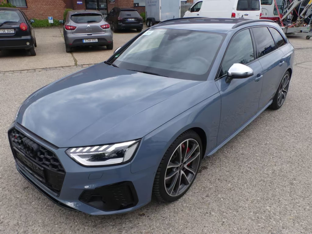 Audi S4
