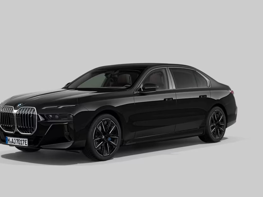 BMW i7