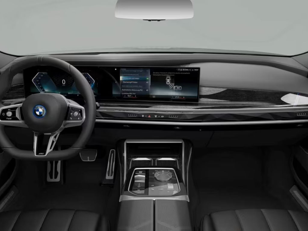 BMW i7