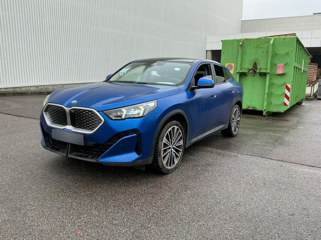 BMW iX2 20 eDrive