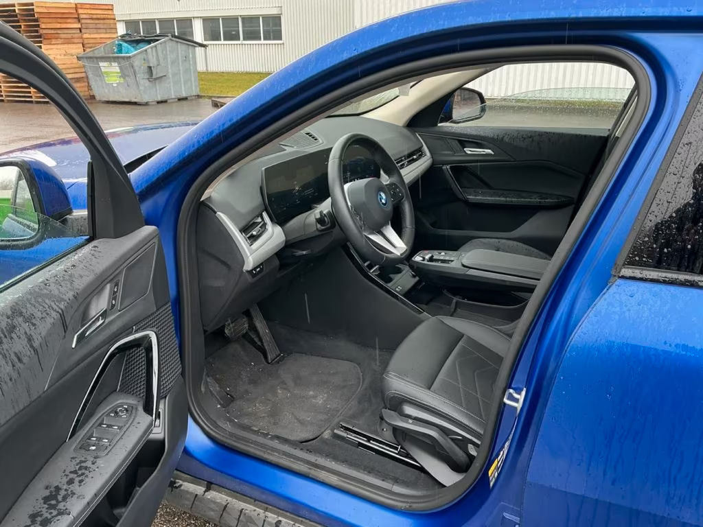 BMW iX2