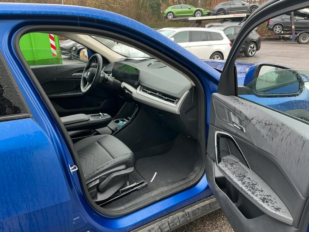 BMW iX2