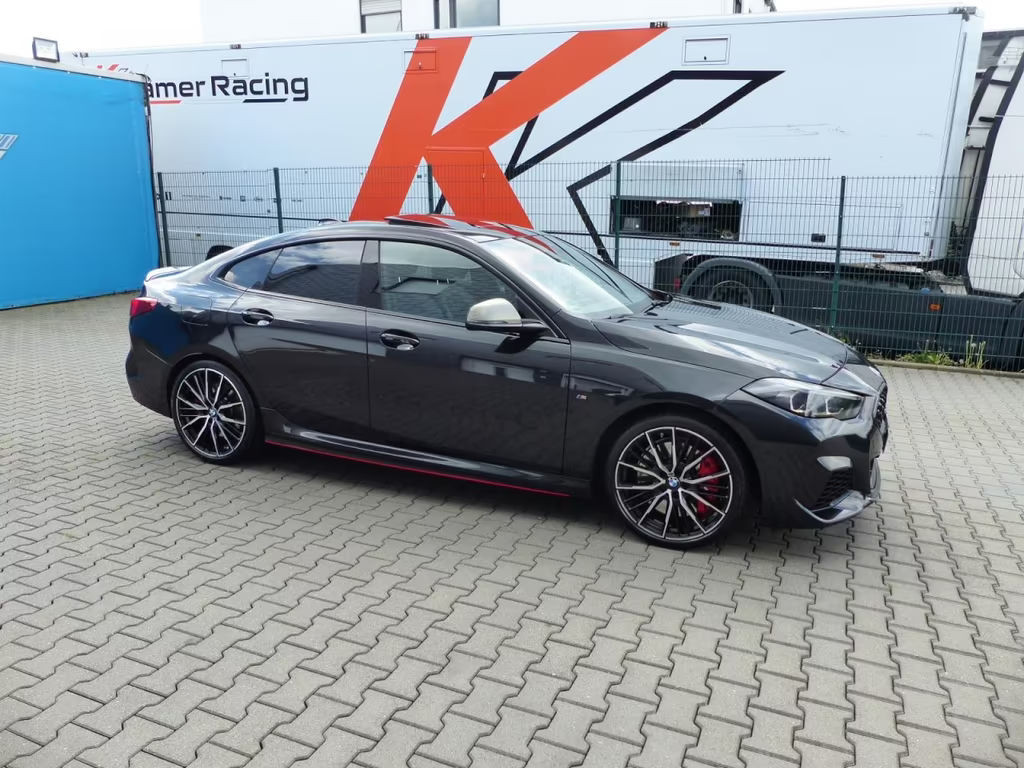 BMW M235