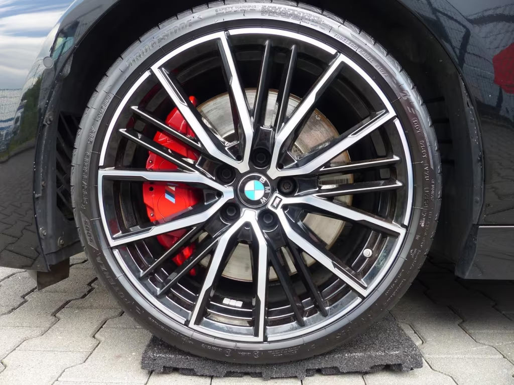 BMW M235