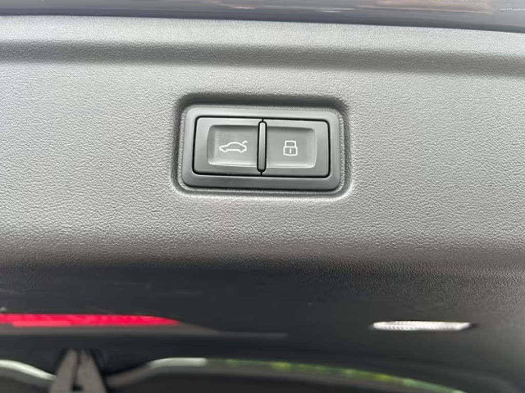 Audi S6 e-tron
