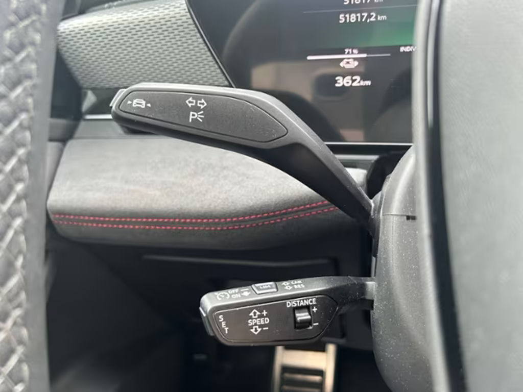 Audi S6 e-tron