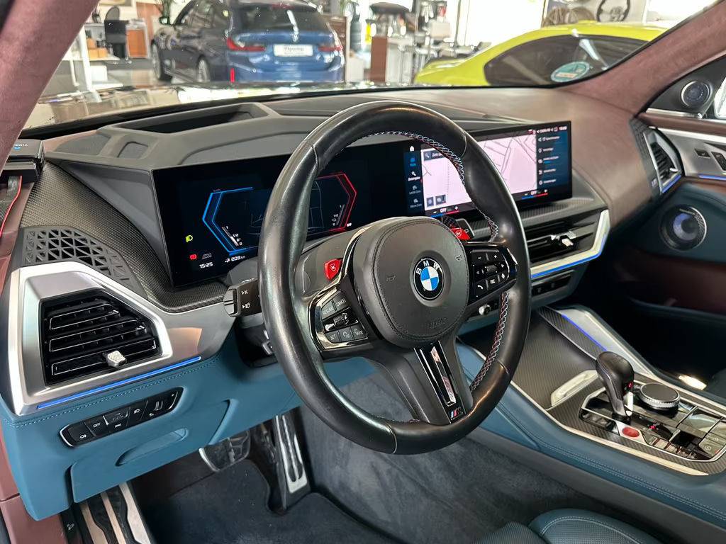 BMW XM