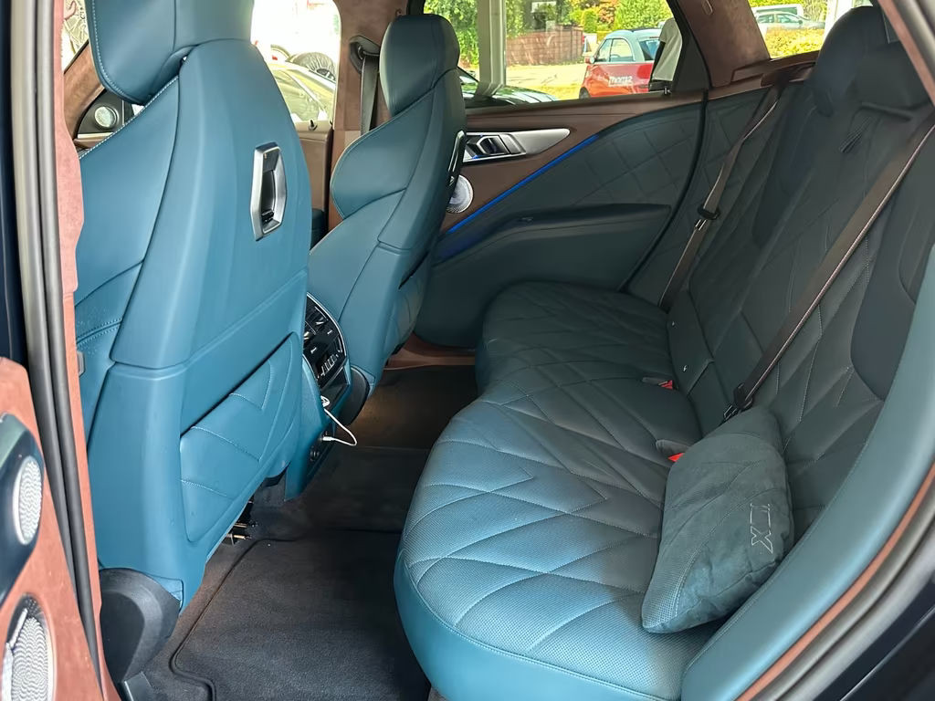 BMW XM
