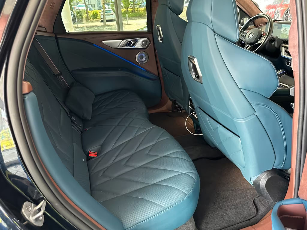 BMW XM