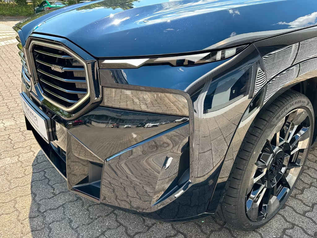 BMW XM